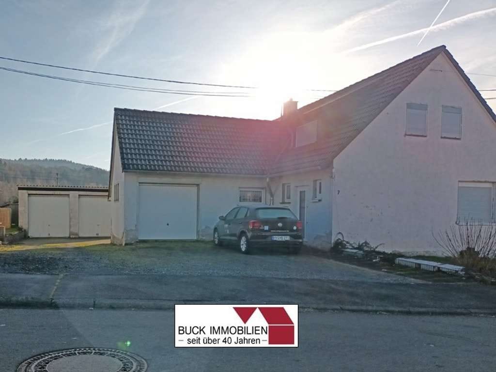 Immobilie in Steinebach an der Wied - Einfamilienwohnhaus mit 3 Garagen in ruhiger Aussichtslage von 57629 Wied - Bild 3