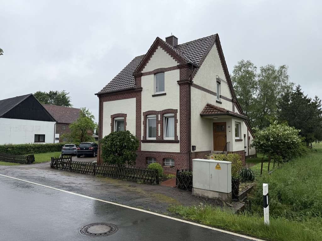 Immobilie in Bönen - Bönen seltene Gelegenheit im Außenbereich
Sanierungsbedürftiges EFH mit großem Garten - Bild 0