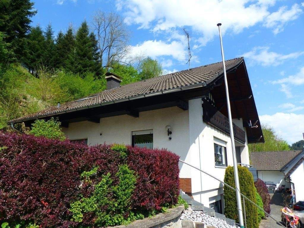 Immobilie in Finnentrop - EFH mit Einliegerwohnung - Bild 0