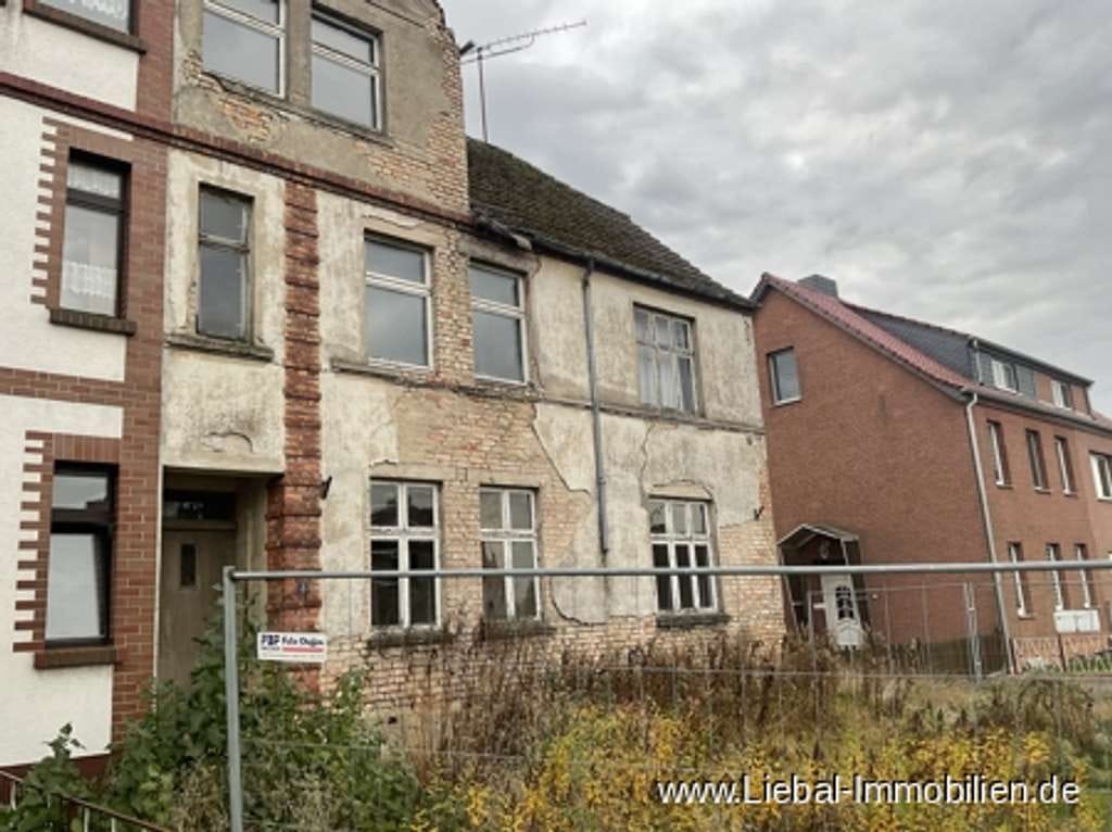 Immobilie in Stavenhagen - Mehrfamilienhaus mit drei Wohnungen !!! - Bild 1