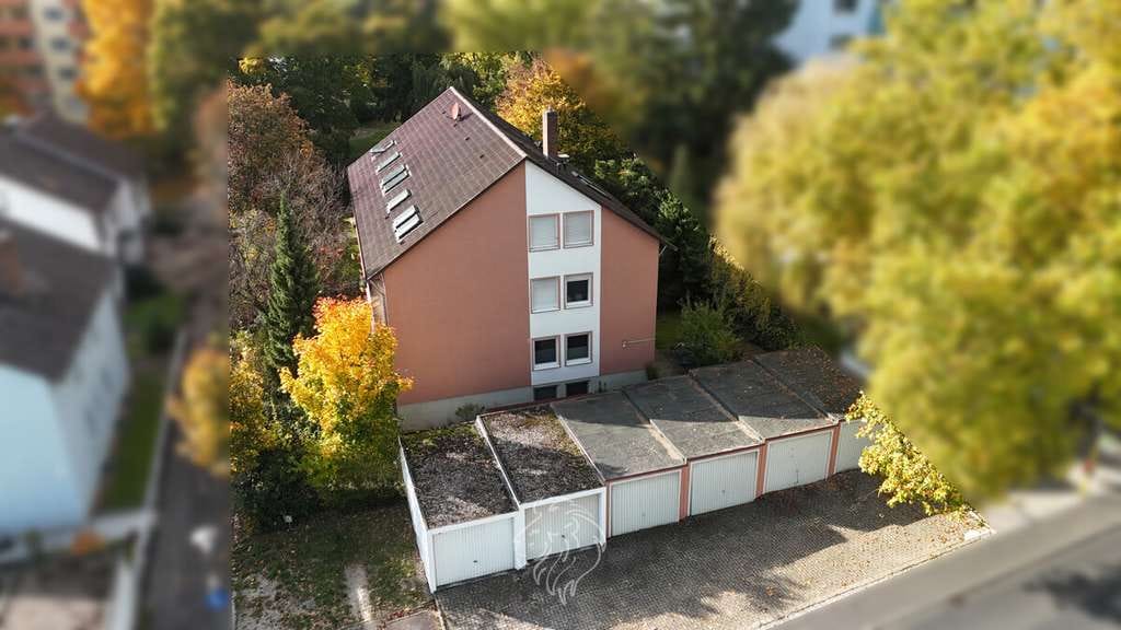 Immobilie in Gerbrunn - Kapitalanlage in WÜ-Gerbrunn: Gepflegtes Mehrfamilienhaus // 6 Einheiten // stabile Mieteinnahmen - Bild 0