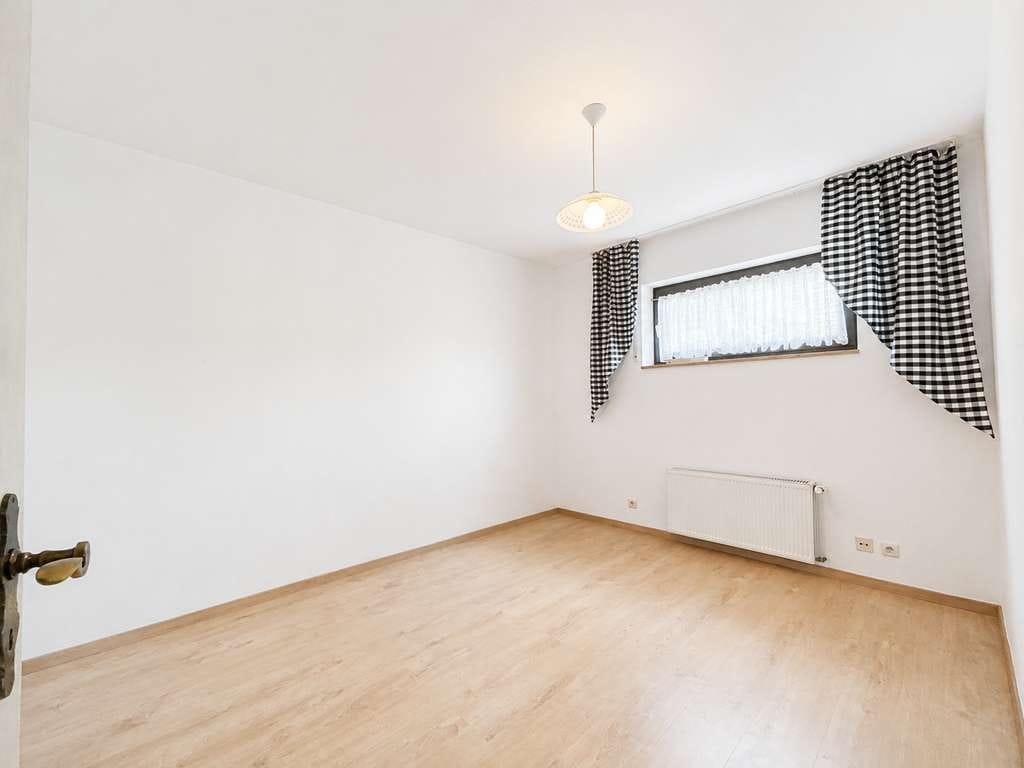 Immobilie in Bad Emstal - Gepflegte 3-ZKB mit eigener Terrasse, Einbauküche und Stellplatz in Bad Emstal - Bild 4