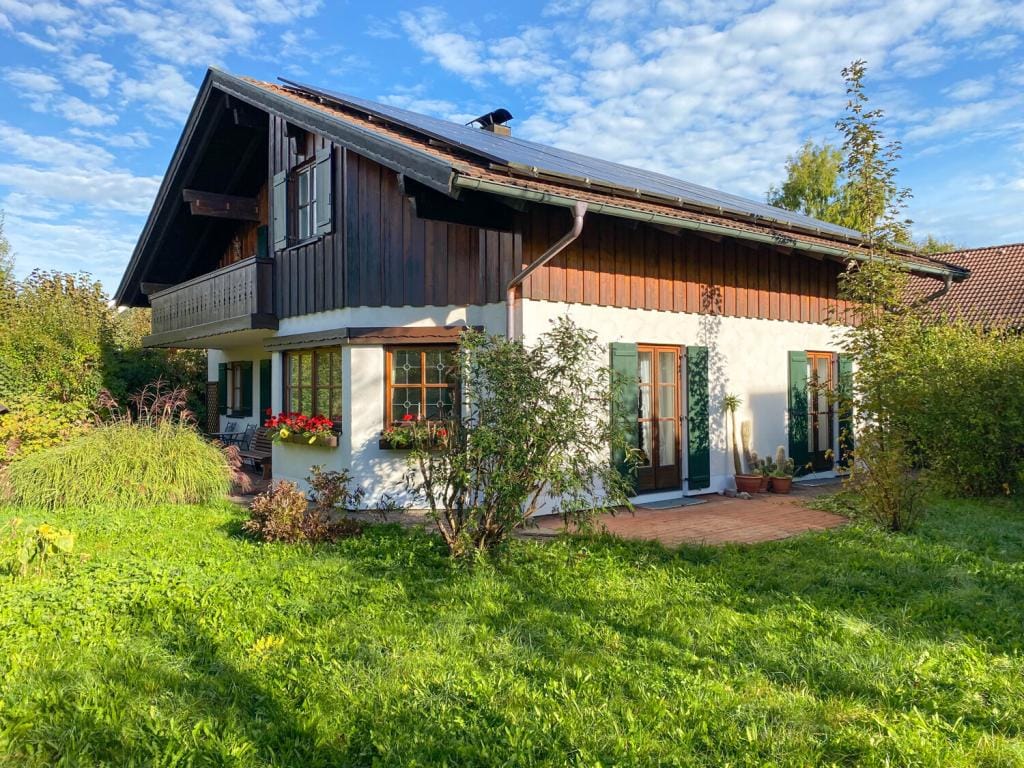 Immobilie in Weßling - Einfamilienhaus freistehend in Weßling - Bild 0