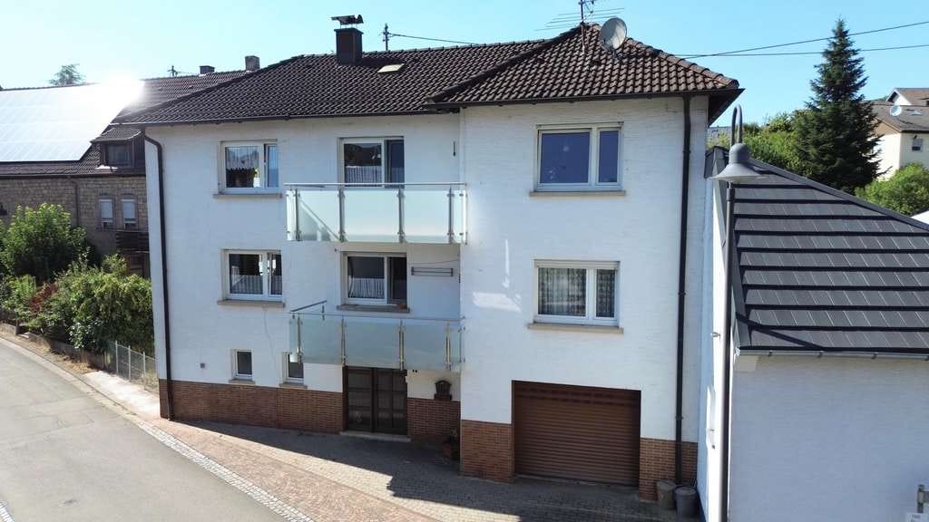 Immobilie in Katzweiler - Das perfekte Familiennest: Flexibler Grundriss, viel Platz und ein riesiger Garten! - Bild 2