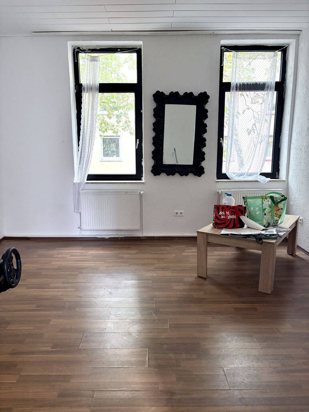 Immobilie in Ludwigshafen am Rhein - Sanierungsbedürftige 2-Zimmerwohnung in zentraler Lage mit guter Anbindung - Bild 1