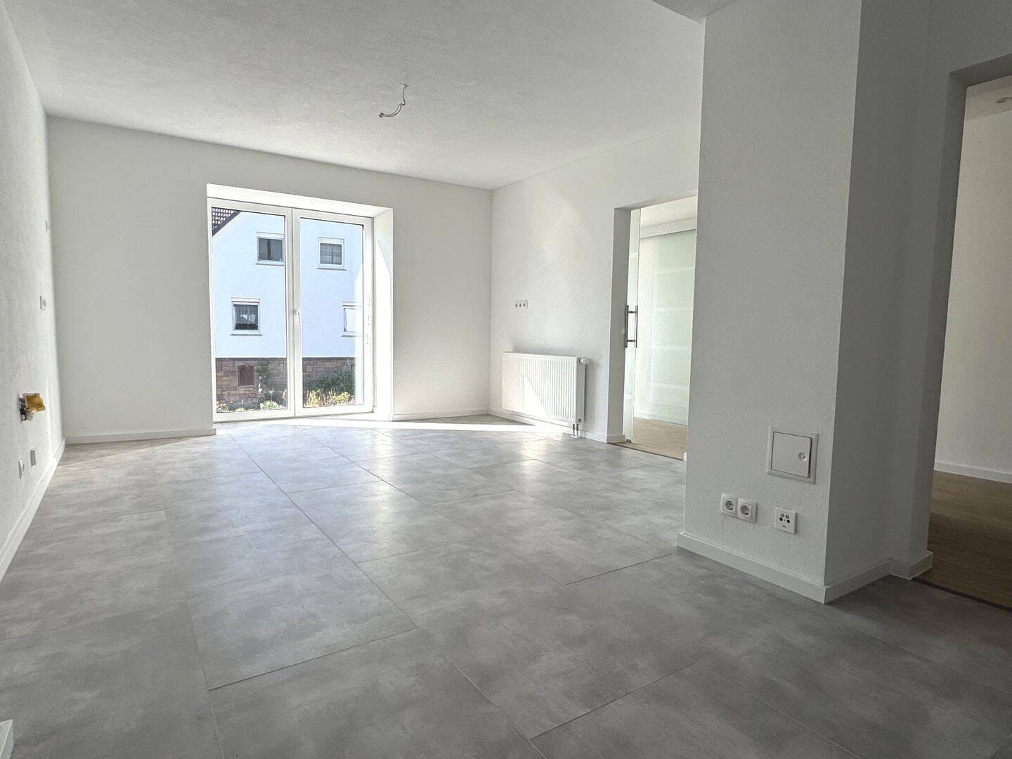 Immobilie in Dautphetal - Schickes Einfamilienhaus mit viel zusätzlicher Nutzfläche! - Bild 4