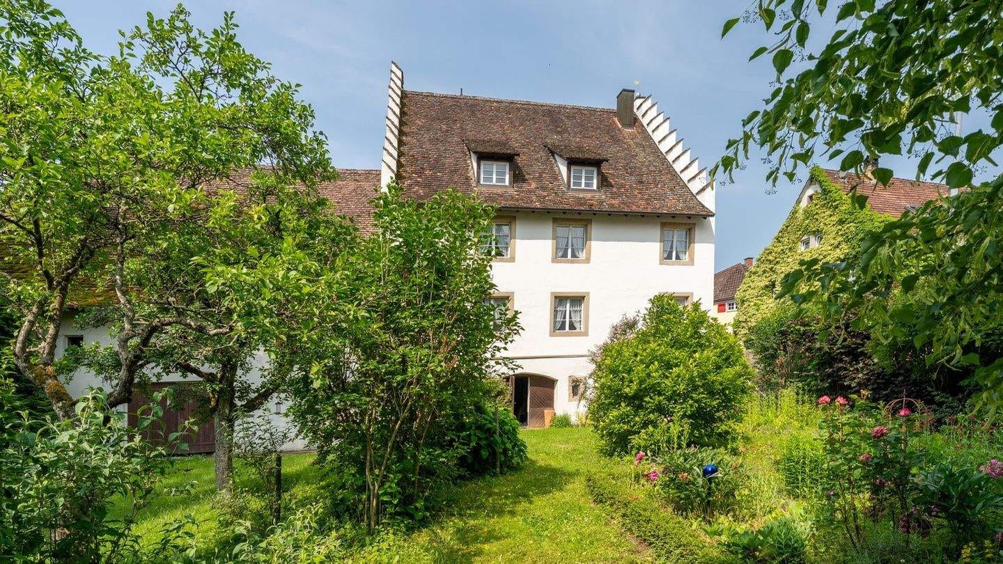 Immobilie in Tengen - Historisches Schmuckstück mit Seele - Das "Schlössle" in Tengen-Büßlingen! - Bild 0