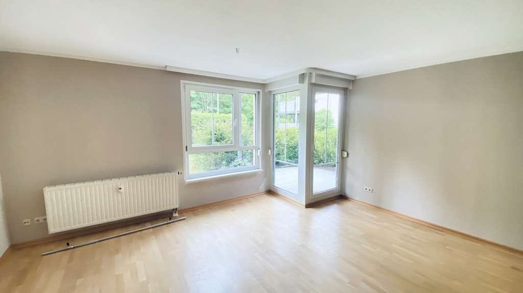 Immobilie in Radeberg - Gepflegte 3-Zimmer-Erdgeschosswohnung mit Terrasse & TG-Stellplatz - Bild 1