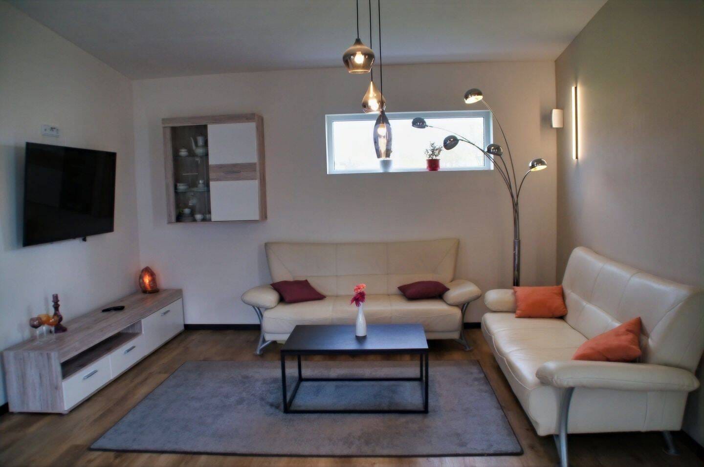 Immobilie in Oberelsbach - Neuwertiges Einfamilienhaus in 97656 Oberelsbach - Bild 3