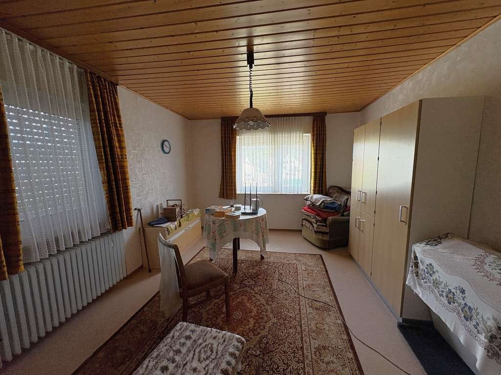 Immobilie in Windsbach - Vielseitiges Mehrgenerationenhaus mit großem Grundstück und Nebengebäuden - Bild 4