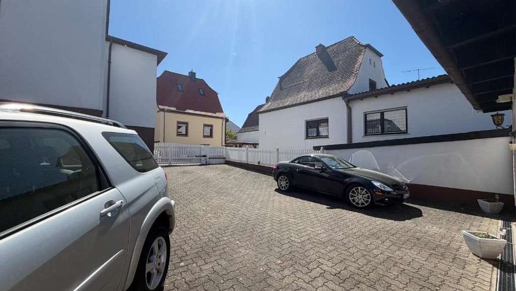 Immobilie in Waldfischbach-Burgalben - +++Gemütliches Einfamilienhaus mit Panoramablick, Doppelgarage und ebenem, sonnigen Gartengrundst... - Bild 4