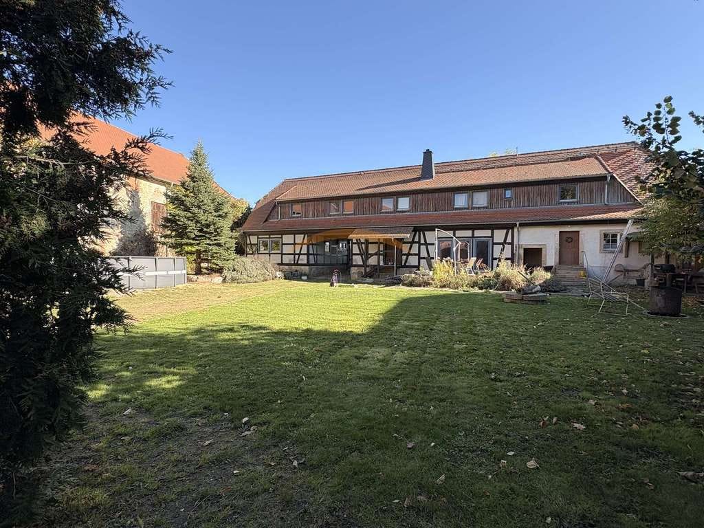 Immobilie in Waldhufen - Vierseitenhof mit Bauernhaus, Einliegerwohnung und großem Entwicklungspotenzial - Bild 2