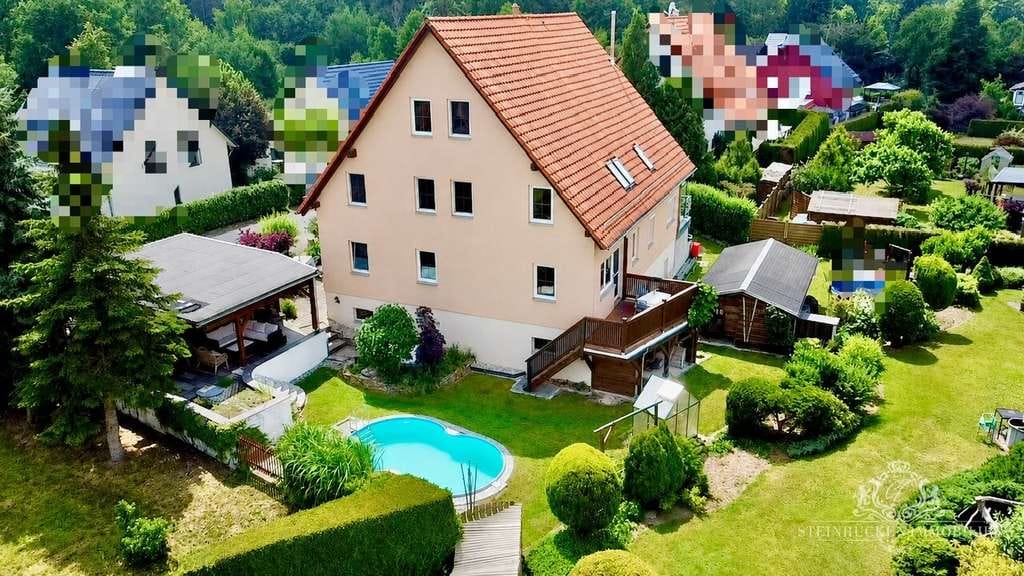 Immobilie in Moritzburg - Provisionsfrei-Charmante Doppelhaushälfte mit PV-Anlage, Pool und Carport in ruhiger Lage - Bild 1