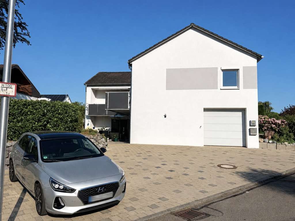 Immobilie in Fronreute - Energetisch saniertes Haus mit ELW - Begehrte Aussichtslage Blitzenreute - 1046m² Eckgrundstück - Bild 3