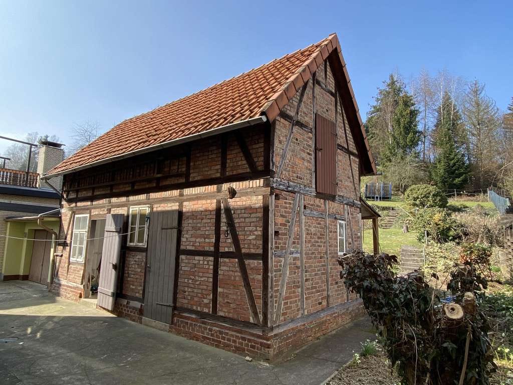 Immobilie in Alfeld (Leine) - Anlageobjekt: Voll vermietetes Mehrfamilienhaus mit 3 Wohneinheiten in Alfeld (Leine) - Bild 1
