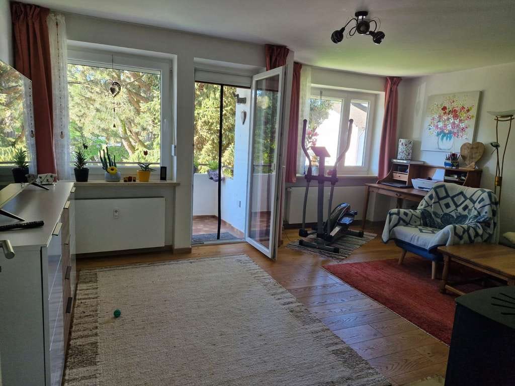 Immobilie in Haag in Oberbayern - Modernisierte 3‑Zi.-Wohnung mit Süd-Balkon, Kamin & EBK | Stellplatz inkl. | bezugsfrei - Bild 4