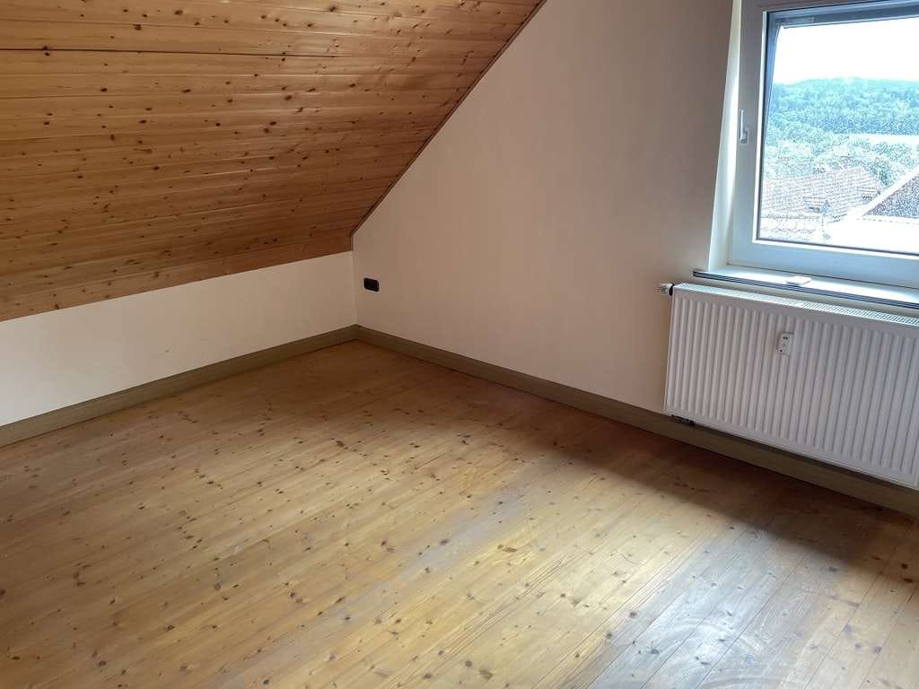 Immobilie in Flossenbürg - Zweifamilienwohnhaus im Herzen von Flossenbürg - Bild 3