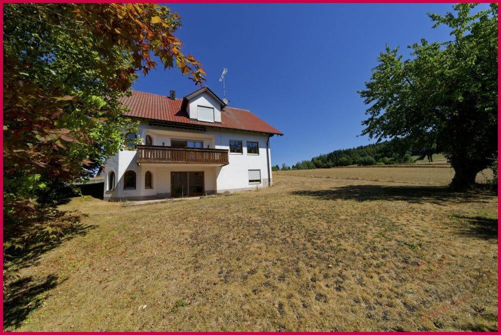 Immobilie in Fischach - Einfamilienhaus in ruhiger Lage am Ortsrand . (DG noch nicht ausgebaut) - Bild 0