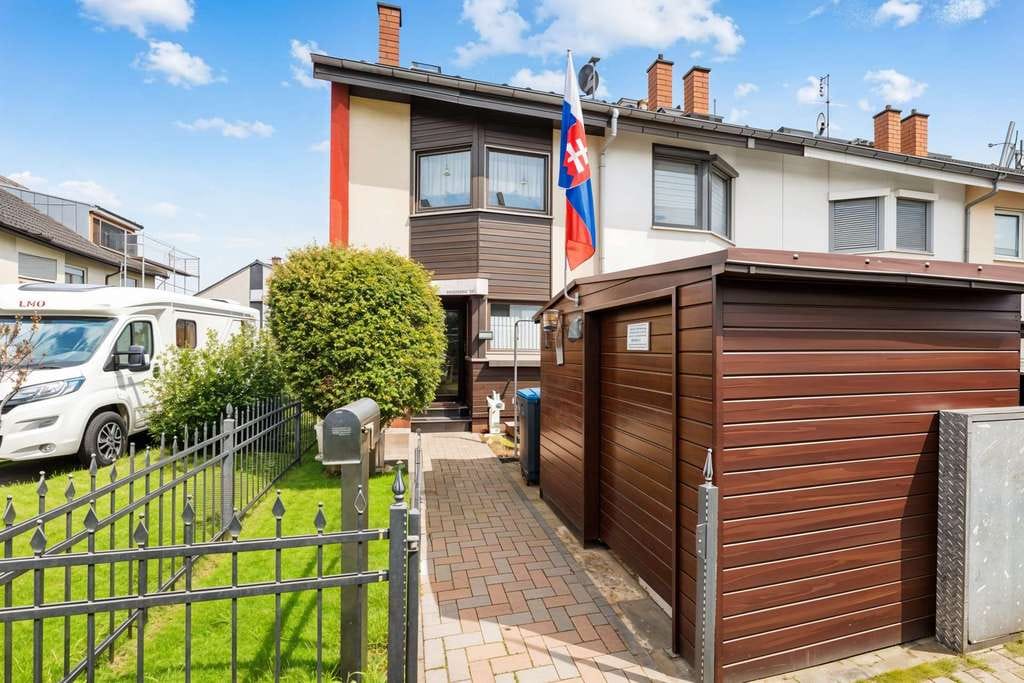 Immobilie in Elsenfeld - Ein Zuhause zum Wohlfühlen: Charmantes Reihenendhaus mit Terrasse - Bild 0