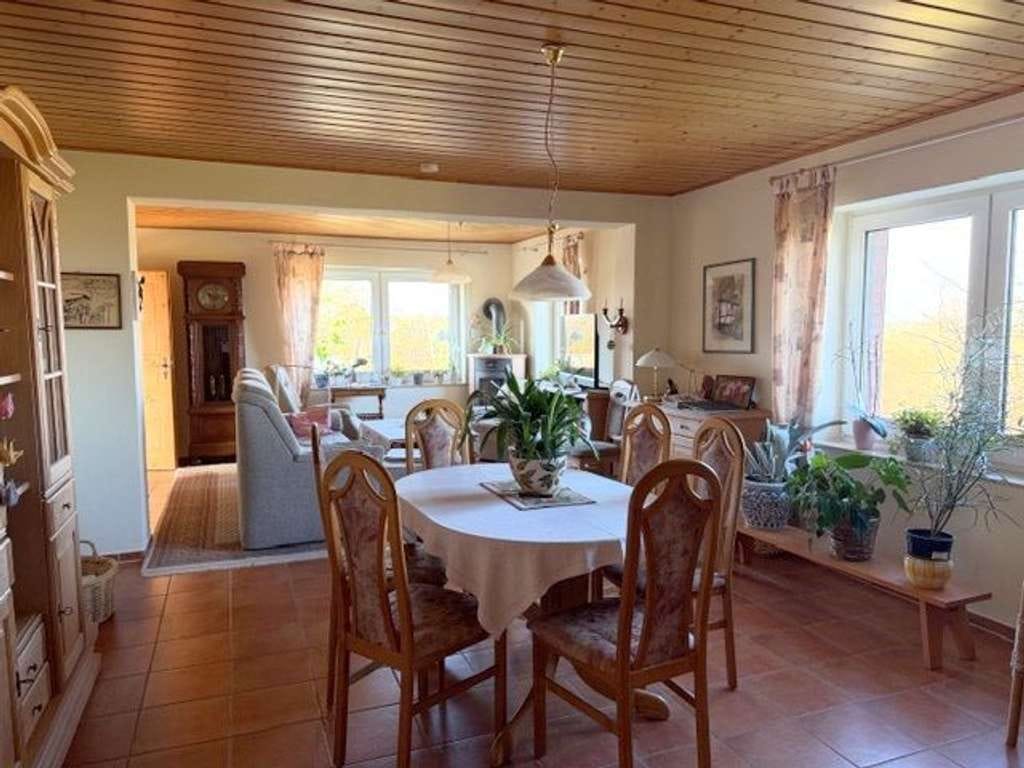 Immobilie in Gutow - Einfamilienhaus mit Seeblick in Gutow - Bild 2