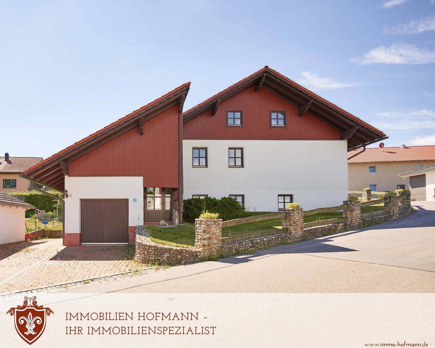 Immobilie in Arnstorf - ++ Direkt einziehen! Großes und helles EFH mit Einliegerwohnung ++ - Bild 1