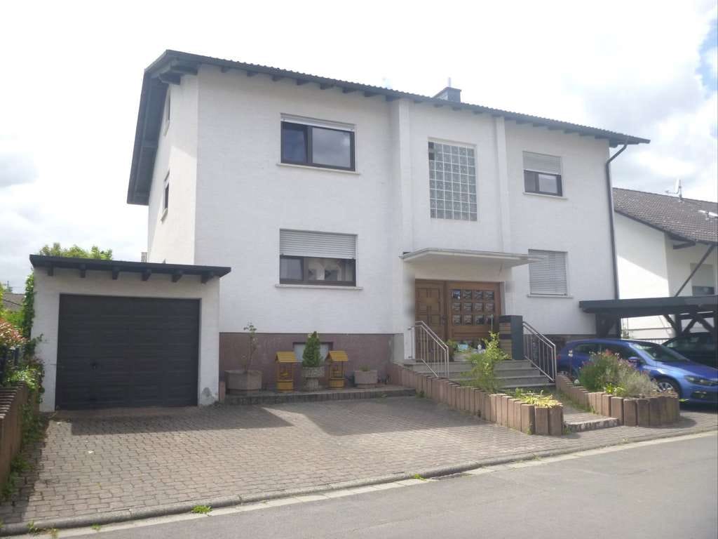 Immobilie in Hasselroth - Gartenliebhaber aufgepasst! Großzügiges Zweifamilienhaus in bevorzugter Wohnlage! - Bild 4