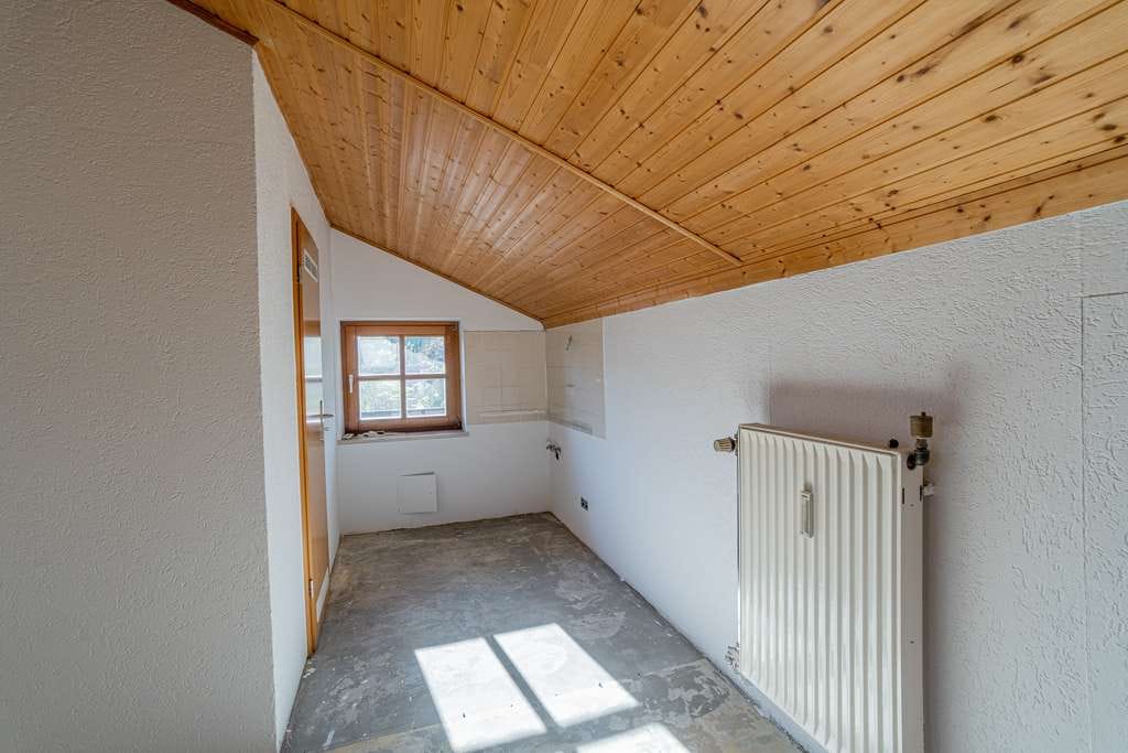Immobilie in Prien am Chiemsee - 1 Zimmerwohnung mit Balkon / Kauf gegen Gebot - Bild 2