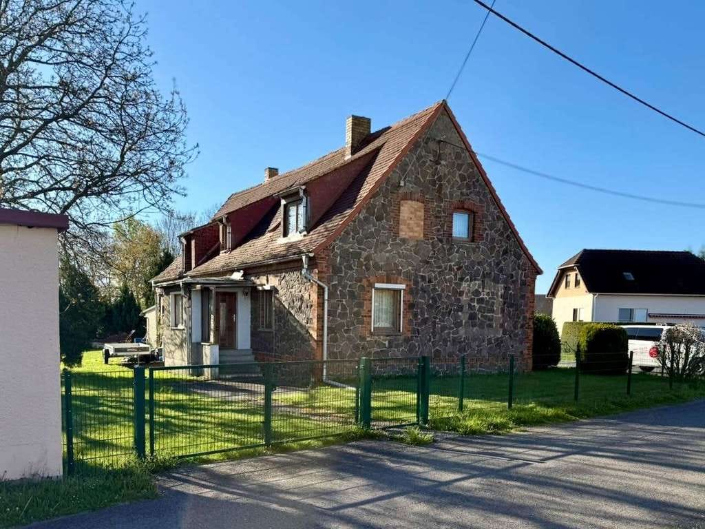 Immobilie in Wiedemar - Platz für die ganze Familie – Eigenheim mit 7 Zimmern und 1.322 m² Grundstück nahe Leipzig - Bild 0