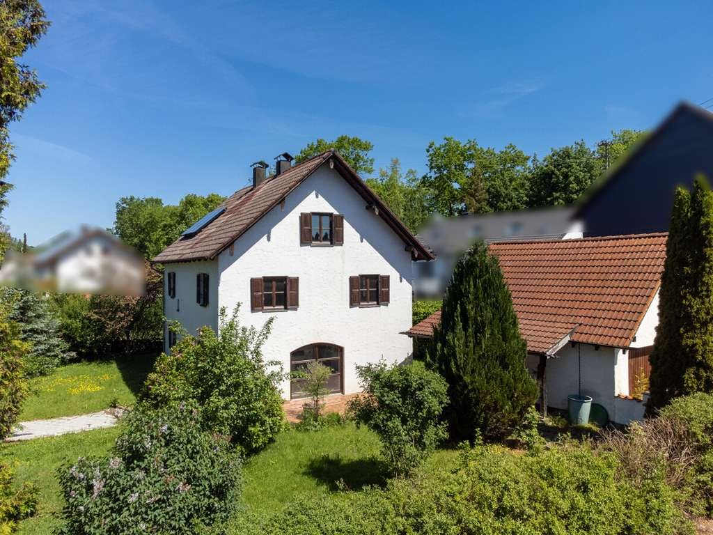 Immobilie in Tannheim - Charmantes Einfamilienhaus mit großem Garten in Tannheim - Bild 1