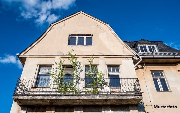 Immobilie in Leverkusen - Charmante 2-Zimmer-Altbauwohnung mit Balkon - Bild 0