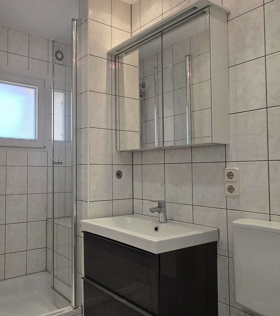 Immobilie in Stuttgart - Wohnen in ruhiger Lage! von Cannstatt -Helle 2-Zi-Wohnung mit Loggia! - Bild 4