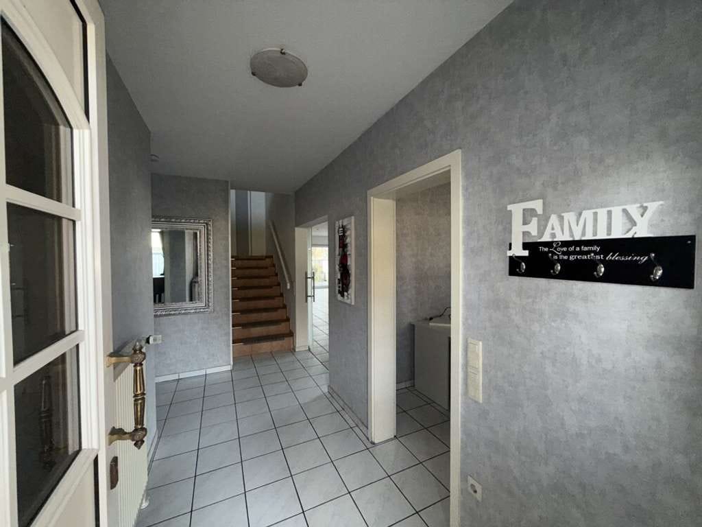 Immobilie in Bissendorf - Zweifamilienhaus mit unverbaubarem  Weitblick in die Natur! - Bild 4