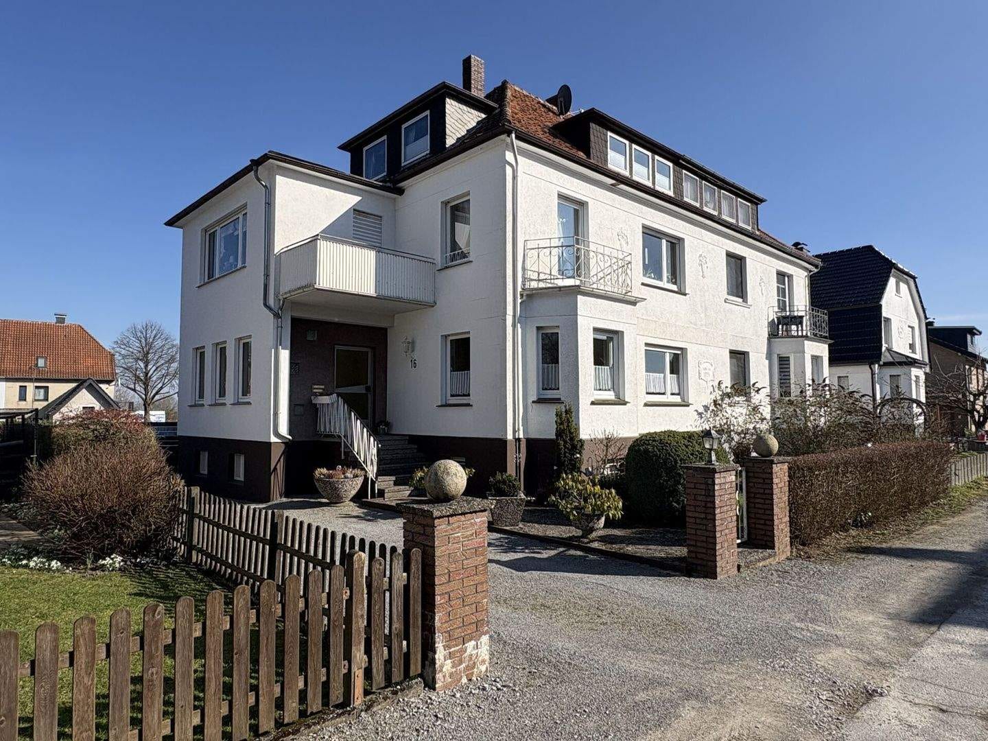 Immobilie in Horn-Bad Meinberg - Liebhaber des Handwerks aufgepasst! - Bild 1