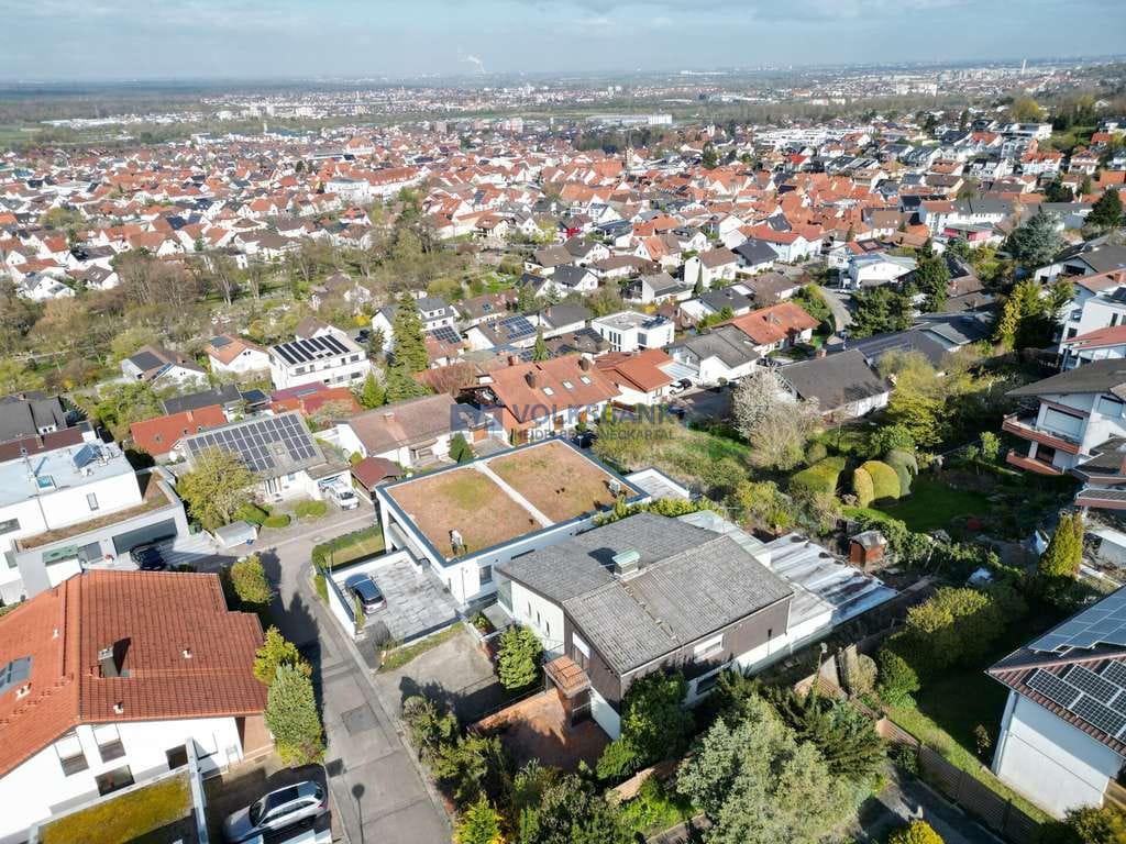 Immobilie in Nußloch - Freistehendes Einfamilienhaus/Abrissgrundstück in top Wohnlage von Nußloch mit fantastischem Ausblic - Bild 2