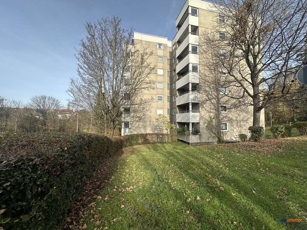 Immobilie in Waiblingen - Komfortabel & großzügig: 
Vermietete 3-Zi. ETW mit Garage - Bild 0