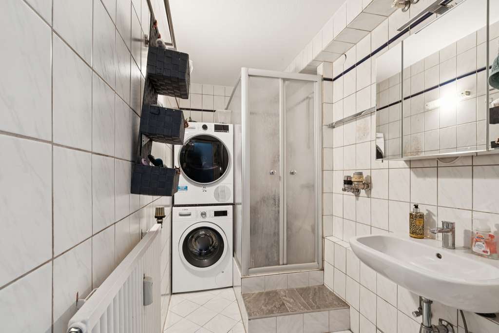 Immobilie in Weil am Rhein - 3‑Zim.‑Wohnung mit Balkon & Carport in Weil am Rhein - Bild 2