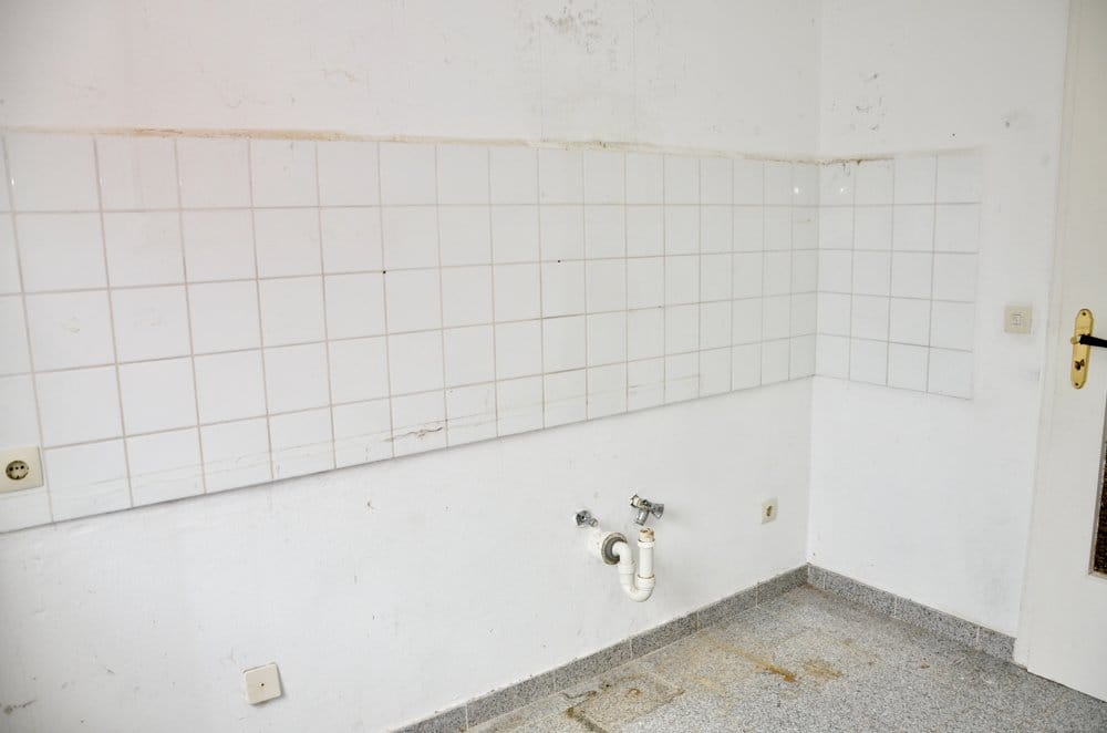 Immobilie in Burgdorf - Sanierungsbedürftige Wohnung mit Balkon - ruhige Lage - frei! Eigennutzung oder prima Kapitalanlage. - Bild 3