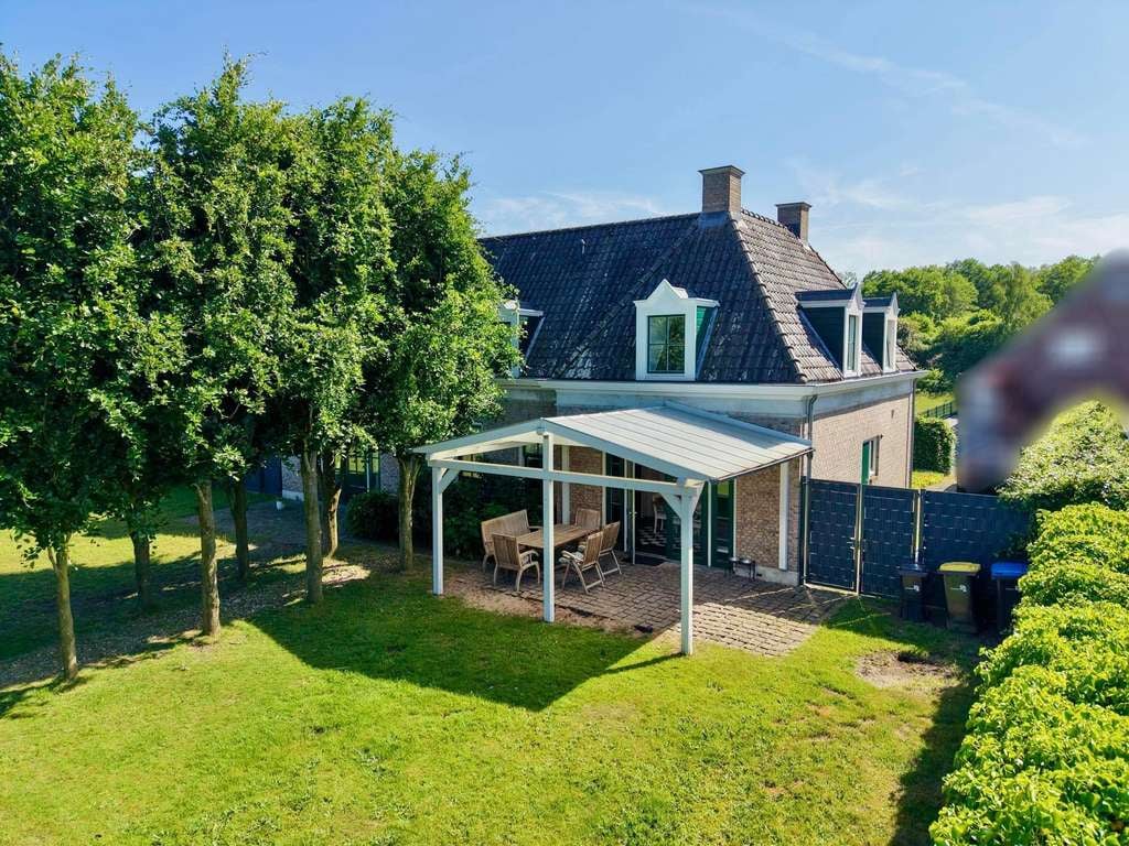 Immobilie in Neuenhaus - Stilvolles Einfamilienhaus im holländischen Landhausstil auf großem Grundstück in Neuenhaus  - Bild 4