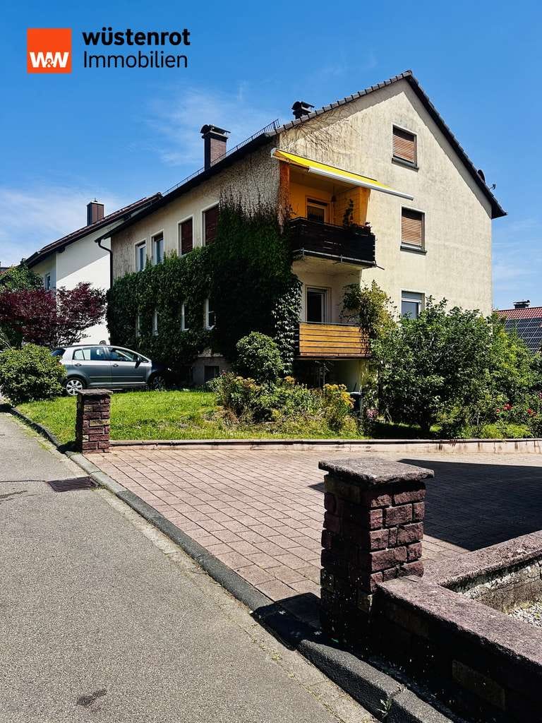 Immobilie in Ettlingen - Herrliche 5-Zimmerwohnung auf zwei Etagen mit Garten in Ettlingen-Schöllbronn - Bild 2