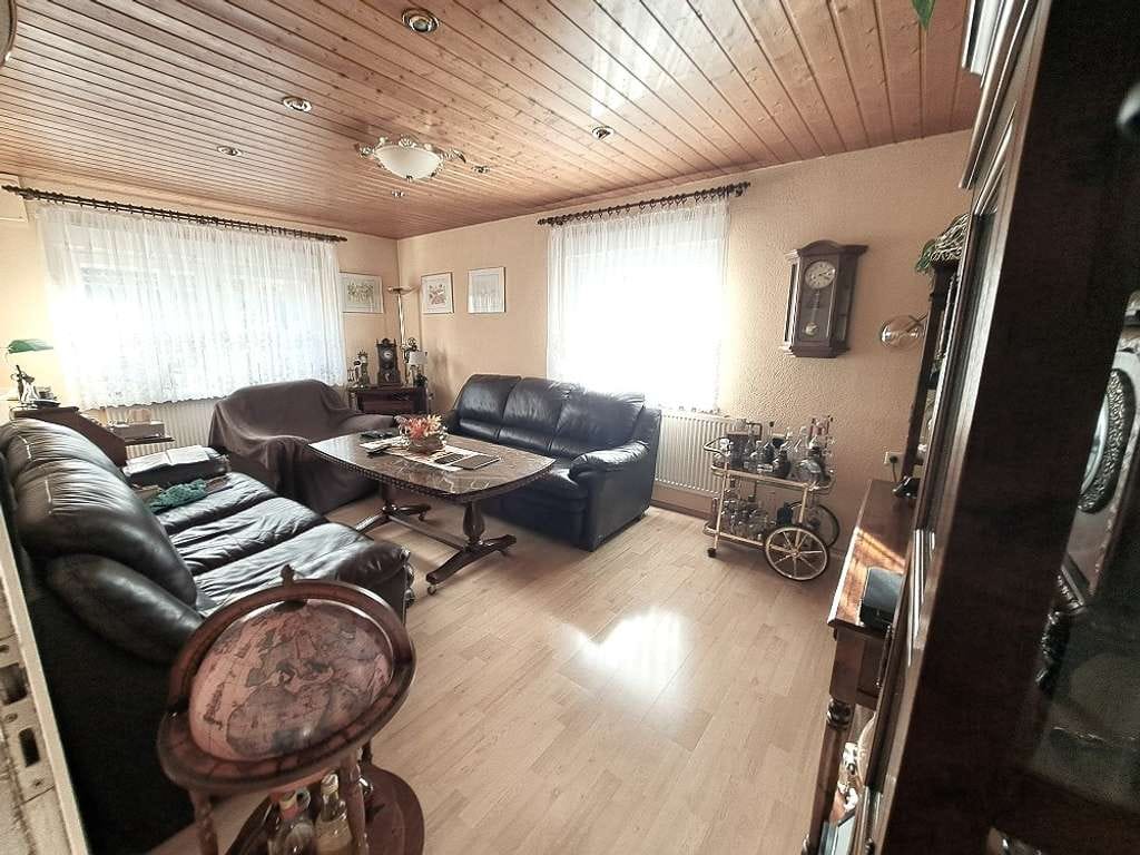 Immobilie in Gosheim - Ruhige Lage & viel Platz!! gepflegtes 1-2 FH, großer schöner Garten, 78559 Gosheim, wartet auf Sie - Bild 3