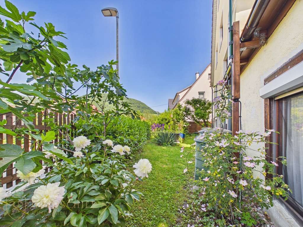 Immobilie in Lenningen - Platz für die ganze Familie – Charmantes Zuhause mit Einliegerwohnung und Garten - Bild 2