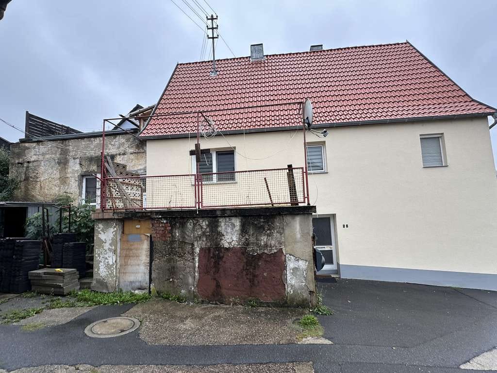 Immobilie in Lauda-Königshofen - 2 Wohnhäuser mit Nebengebäude in zentraler Lage von Unterbalbach - Bild 2