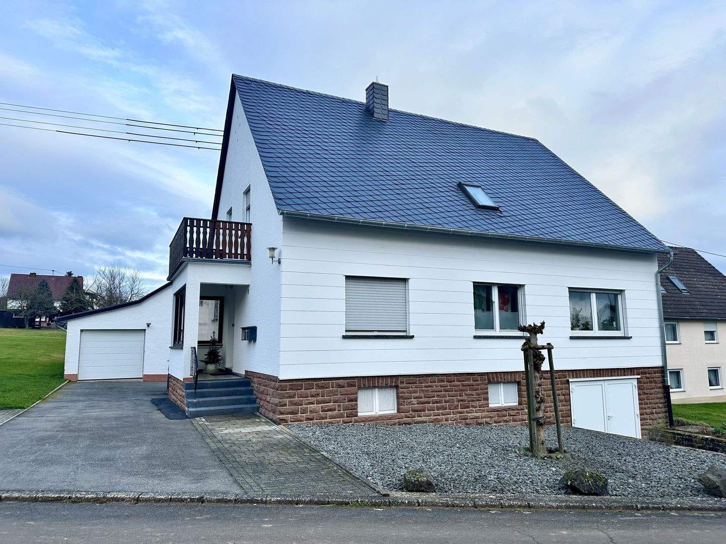 Immobilie in Preist - Umfassend Saniert | Moderne Heiztechnik | Großes Sonnengrundstück | 2 Wohneinheiten - Bild 0