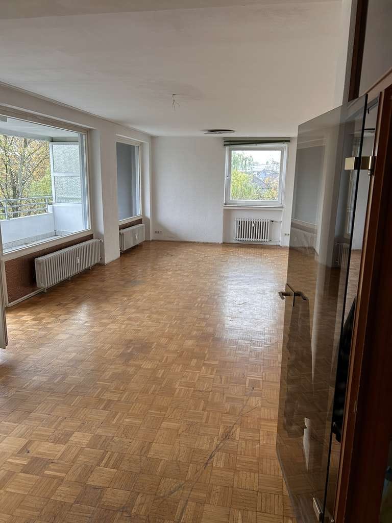 Immobilie in Bottrop - Großzügige 4,5-Zimmer-Wohnung in zentraler Lage von Bottrop – provisionsfrei von privat - Bild 0