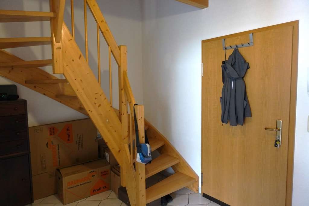 Immobilie in Kandern - 3 Zi.-ETW im DG/Dachspitz mit EBK, Balkon & TG - Bild 4
