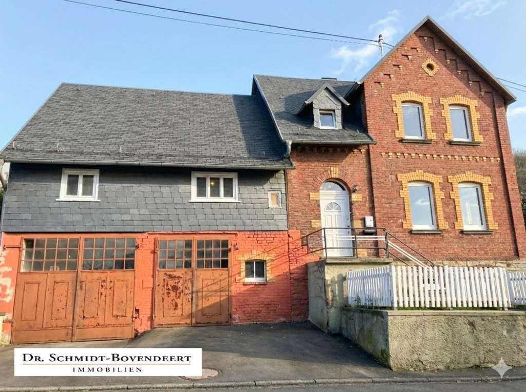 Immobilie in Nistertal - Westerwälder Geschichte mit Gesicht: Ihr neues Zuhause mit besonderer Fassade in 57647 Nistertal - Bild 0