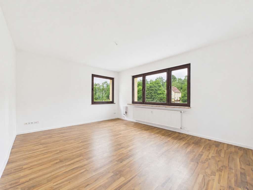 Immobilie in Ebersbach an der Fils - Direkt einziehen, großzügige Wohnung! - Bild 0