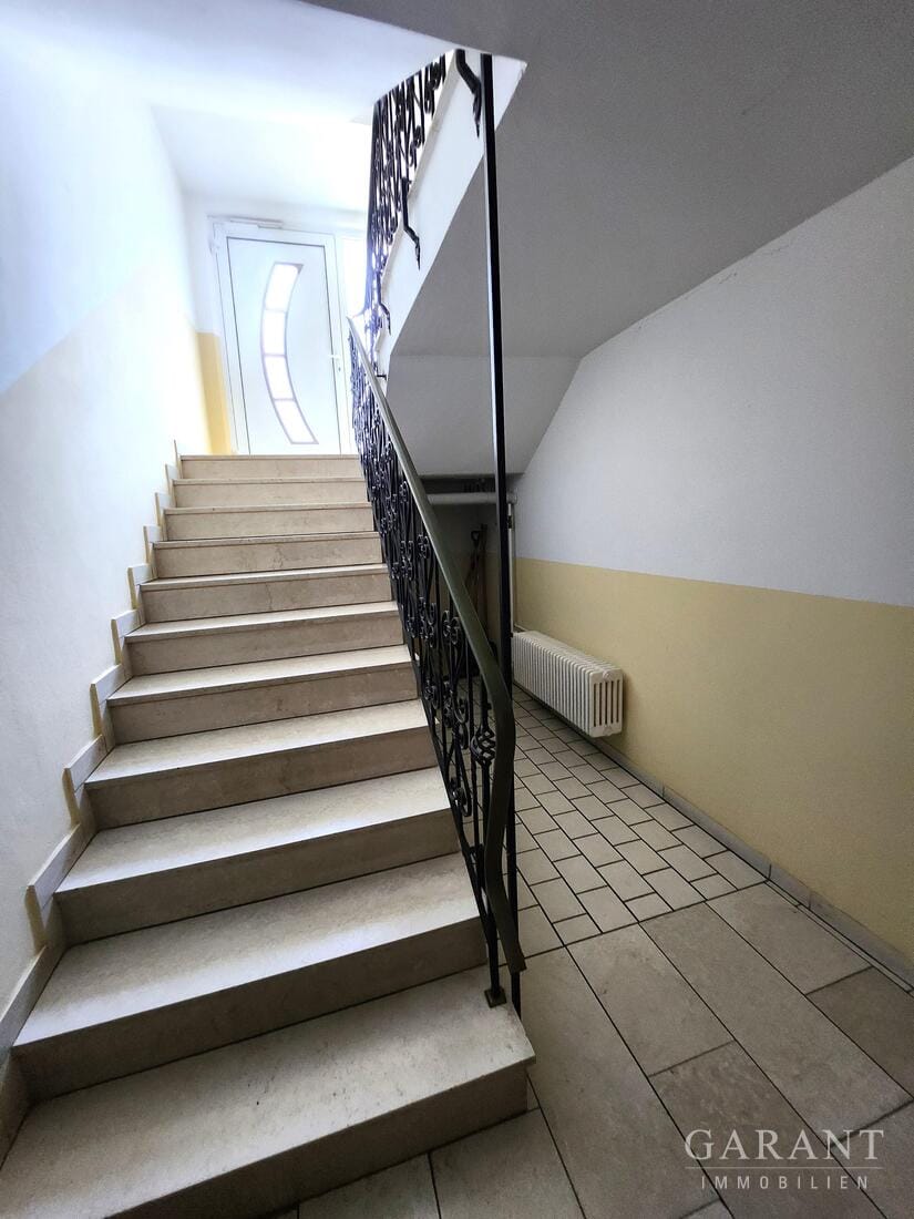 Immobilie in Perlesreut - Helle 2 Zimmer-Souterrain-Wohnung mit Terrasse und Stellplatz - Bild 2