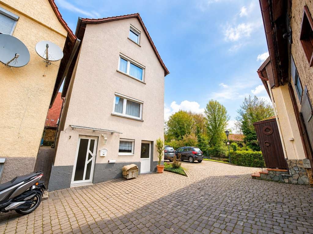 Immobilie in Gundelsheim - Wohnen mit Altstadtflair – Einfamilienhaus im Herzen von Gundelsheim - Bild 2