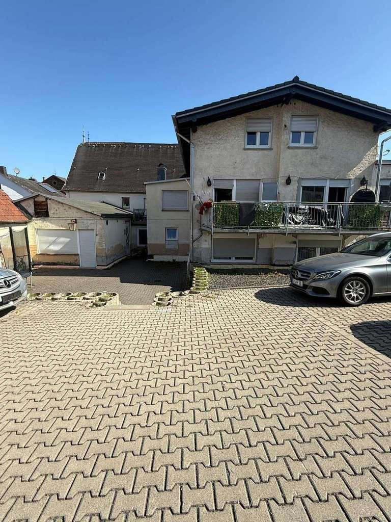 Immobilie in Bad Camberg - Wohn- & Gastronomieobjekt mit Ausbaureserve - Bild 0
